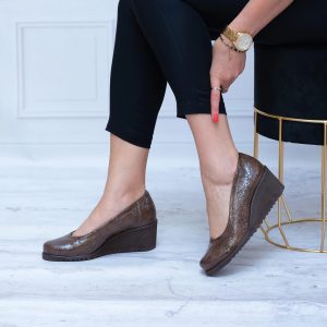 Bardzo Wygodne Buty Na Koturnie Damskie Skórzane Buty 34 Pulso - Styl elegancki