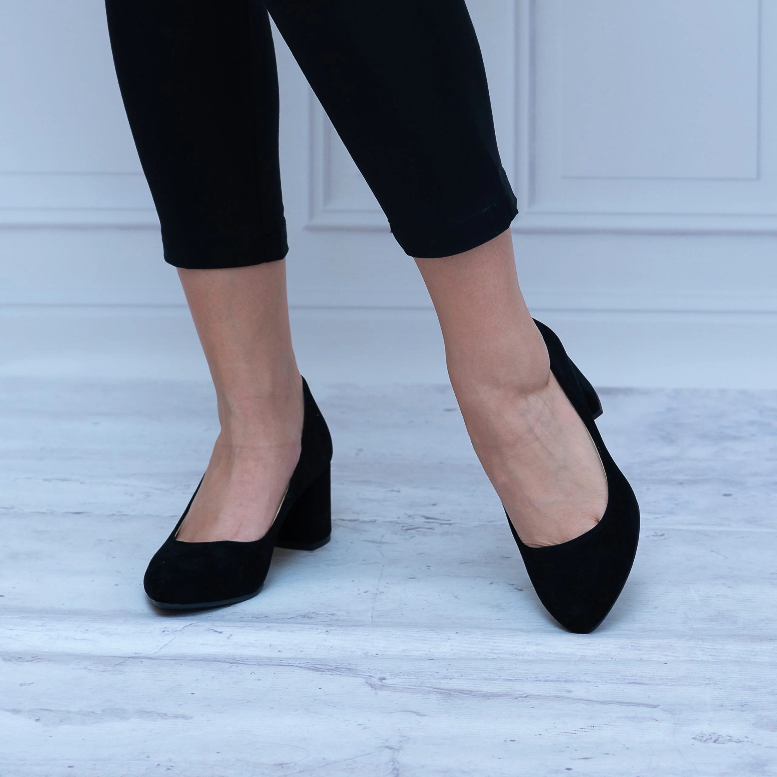 Czarne Czółenka Damskie Na Niskim Obcasie AGA BUT Wygodne Buty - Do sukienki