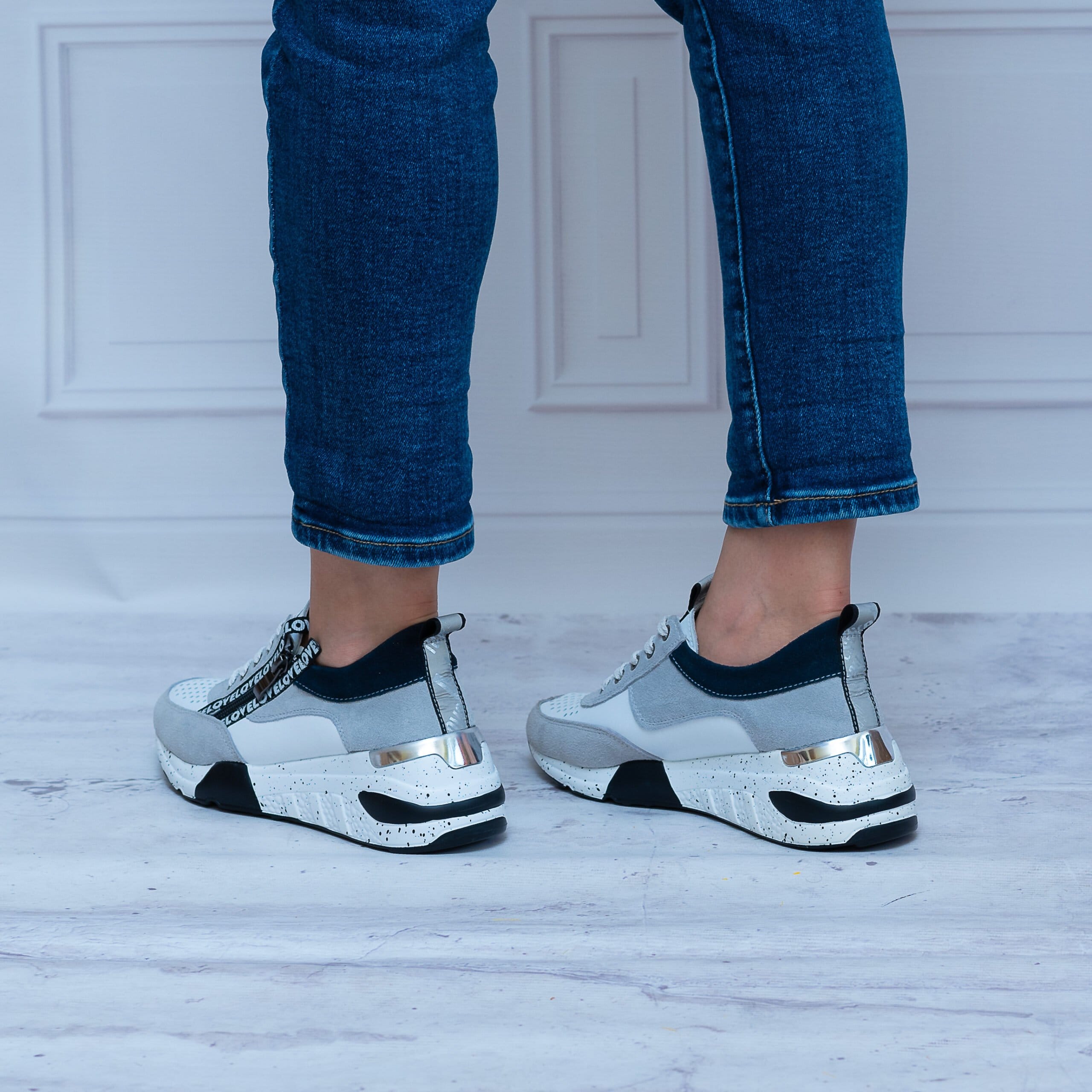 Szare Buty Sportowe Damskie Na Koturnie Skóra Wygodne Buty 40 - Do spodni