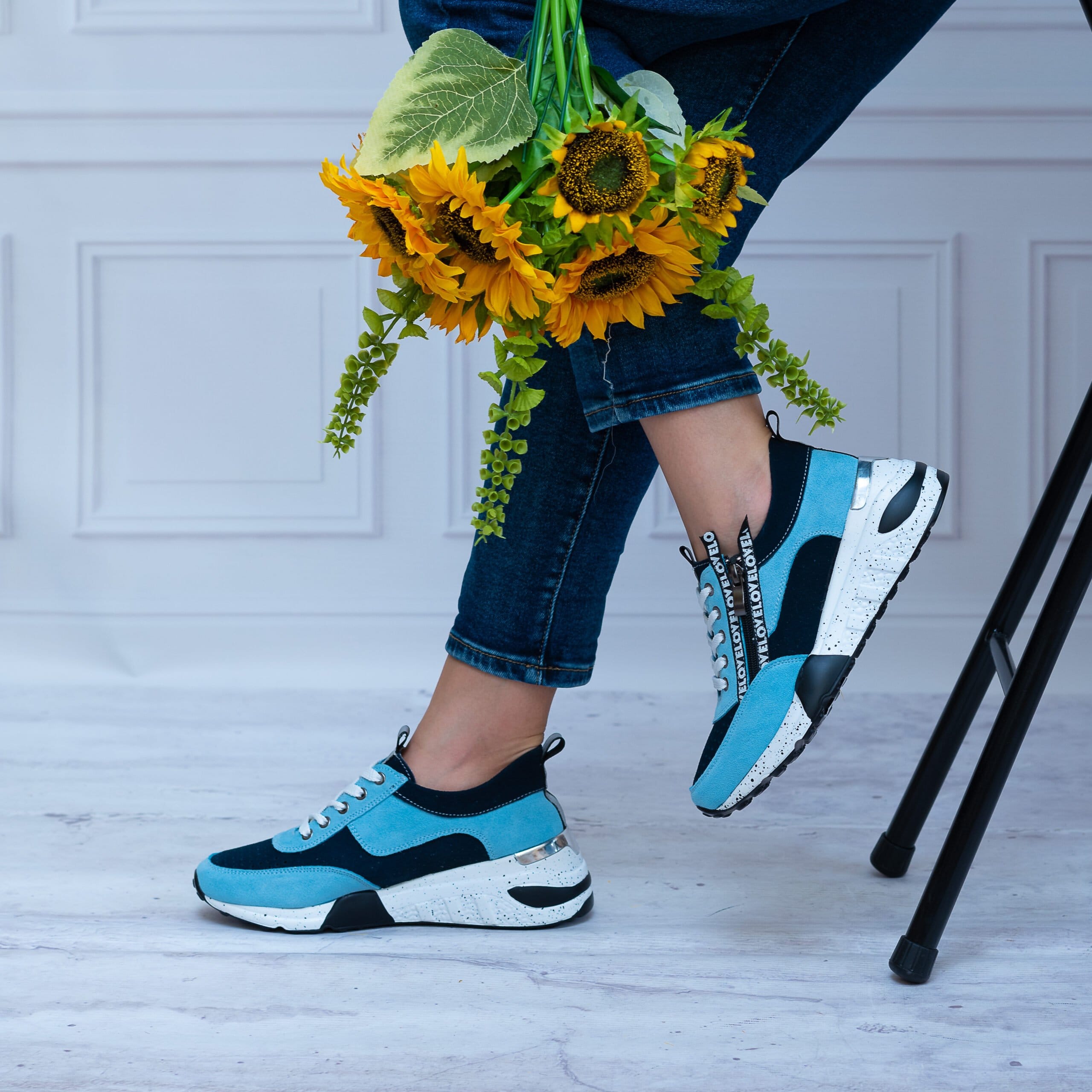Niebieskie Buty Sportowe Damskie Na Koturnie Skóra Wygodne Buty 41