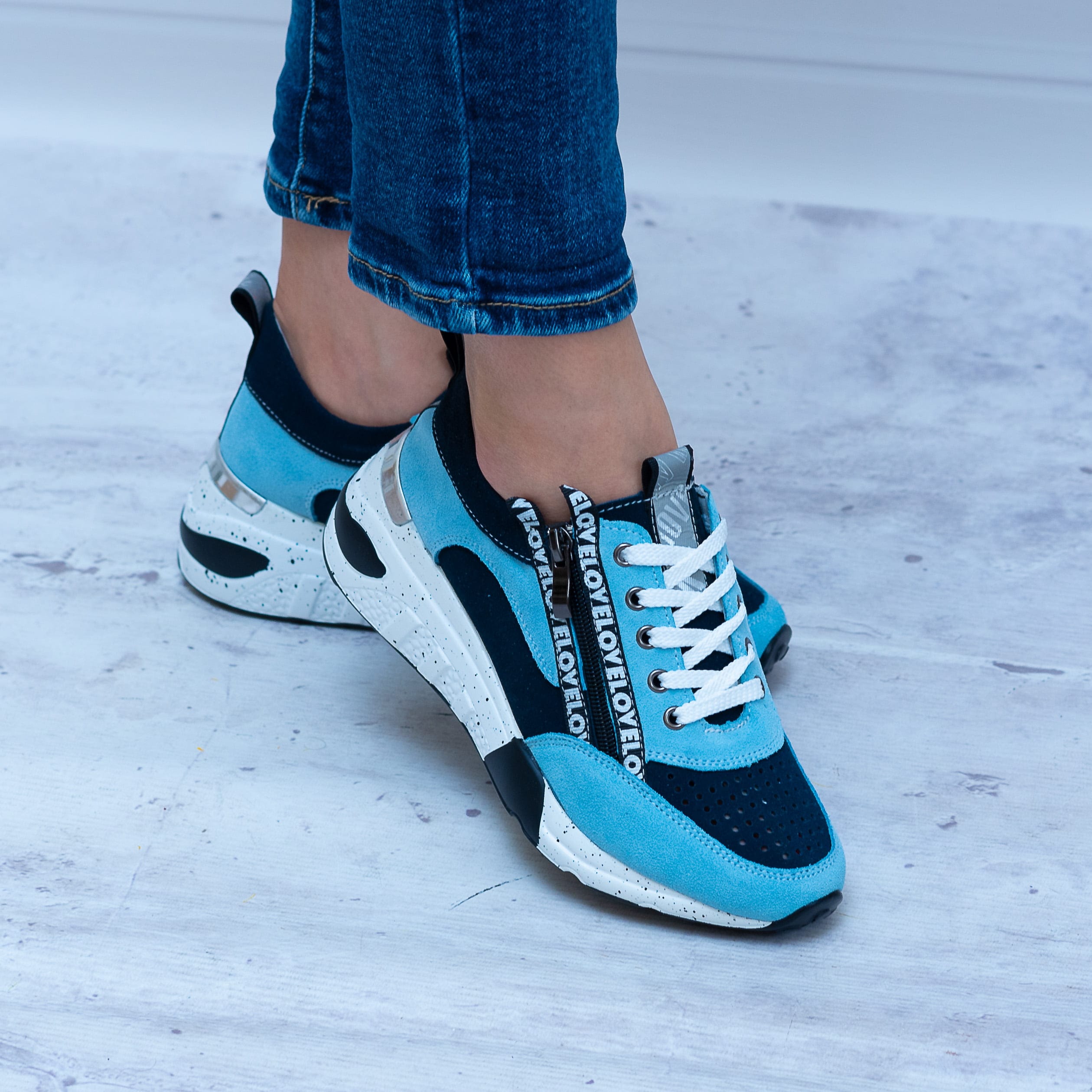 Niebieskie Buty Sportowe Damskie Na Koturnie Skóra Wygodne Buty 41 - Styl miejski