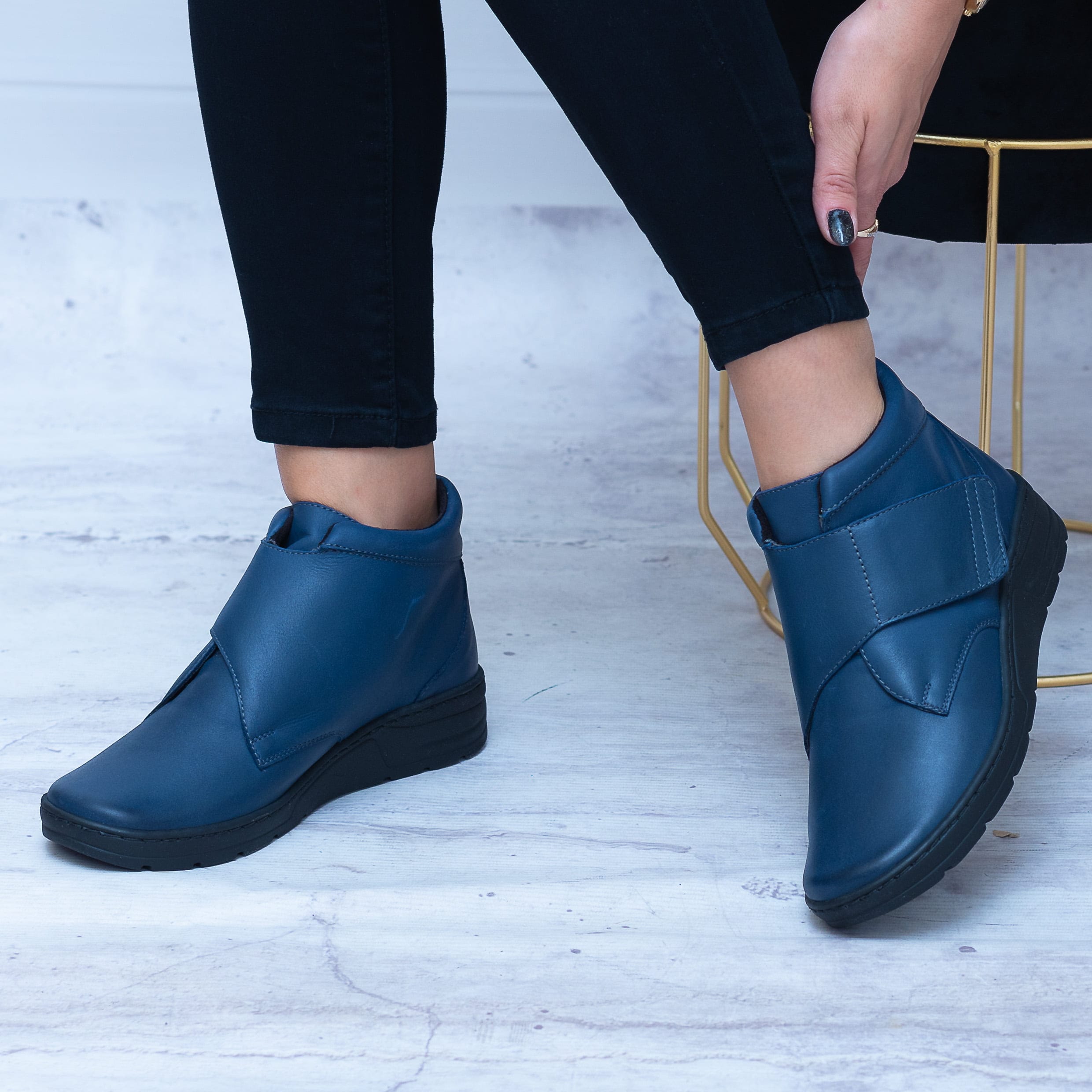 Wygodne Buty Skórzane Damskie – Granatowe Buty Damskie Skórzane Wasak - Na wiosnę