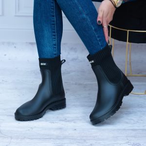 Czarne Kalosze Damskie Krótkie Modne Kalosze Skarpetowe - Styl elegancki