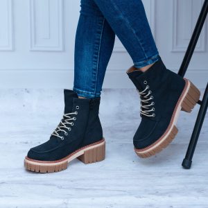 Czarne Botki Damskie Na Grumym Spodzie- Modne Buty Damskie Evento