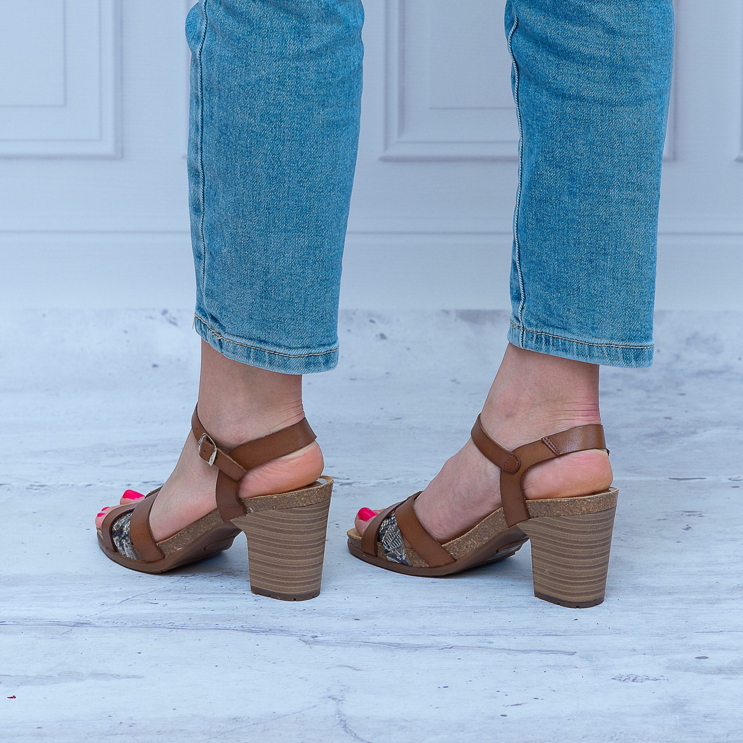 Sandały Damskie MARIETTAS 17040 Brąz Wygodne Buty Na Lato - Styl casualowy