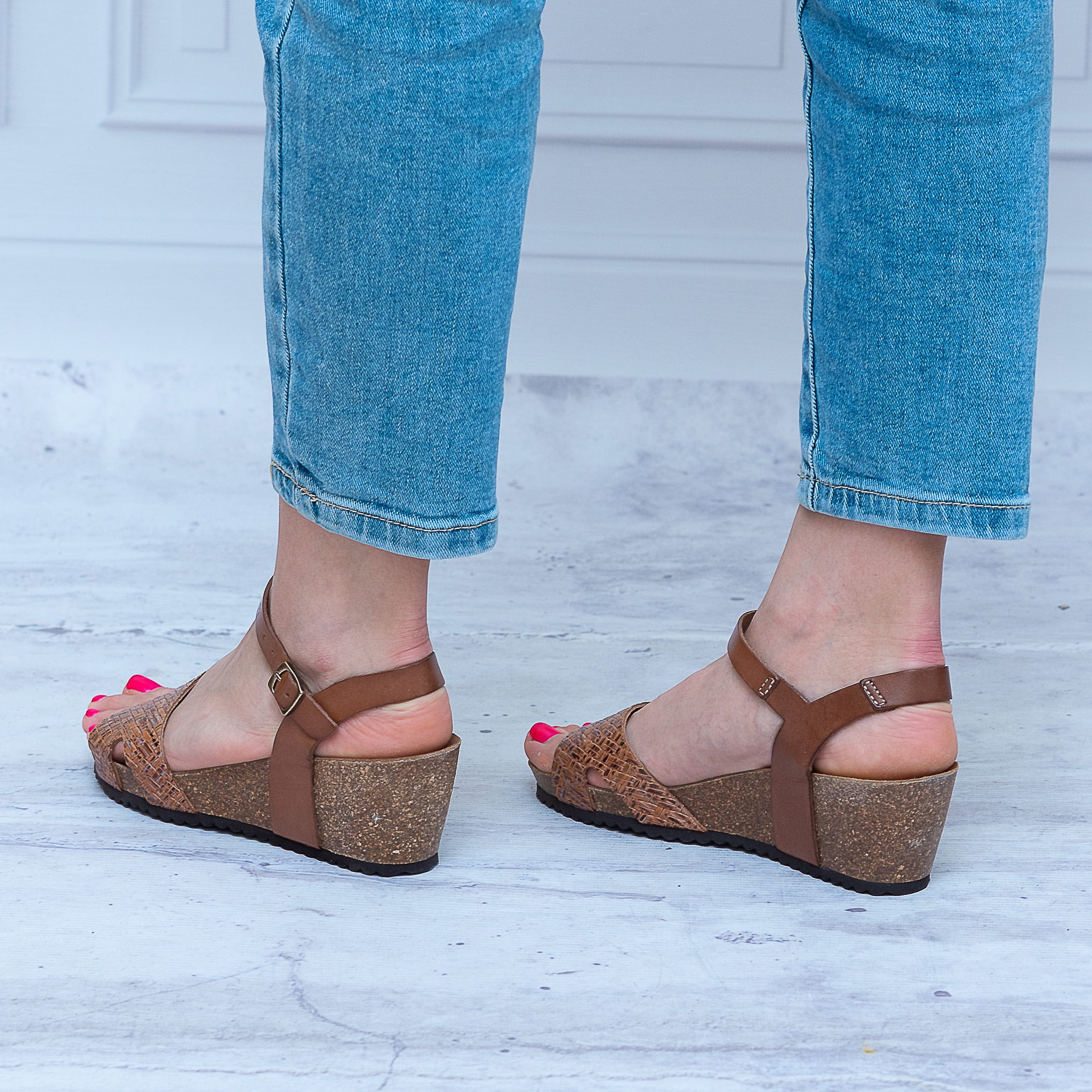 Hiszpańskie Sandały na Korkowej Koturnie 114/F Skóra - Styl boho