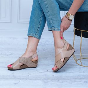 Beżowe Sandały Na Platformie SPK 112/G Skórzane Buty Na Lato - Styl klasyczny