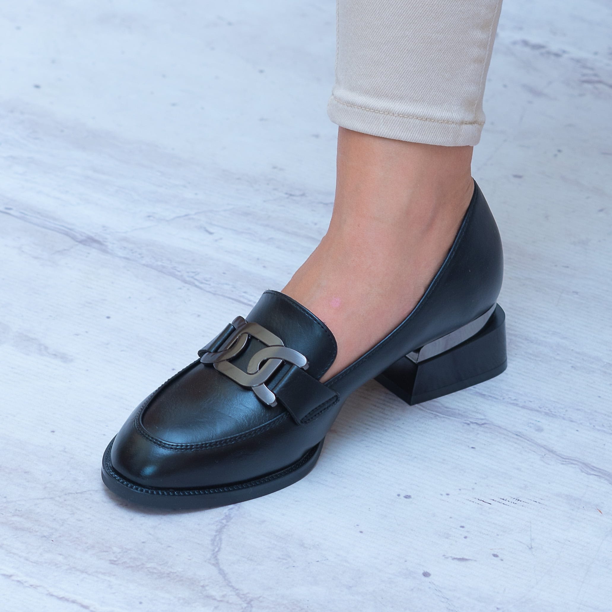 Mokasyny Damskie Na Słupku – Buty Jesienne Na Obcasie - Styl casualowy