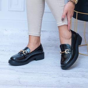 Czarne Mokasyny Lakierowane Sergio Leone – Najmodniejsze Mokasyny Damskie - Styl casualowy