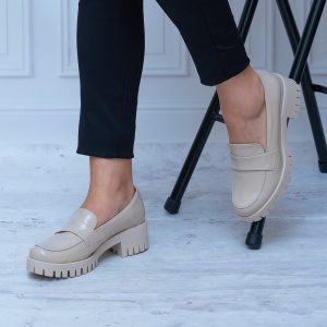 Beżowe Półbuty Na Platformie – Wygodne Buty Na Jesień AGA BUT