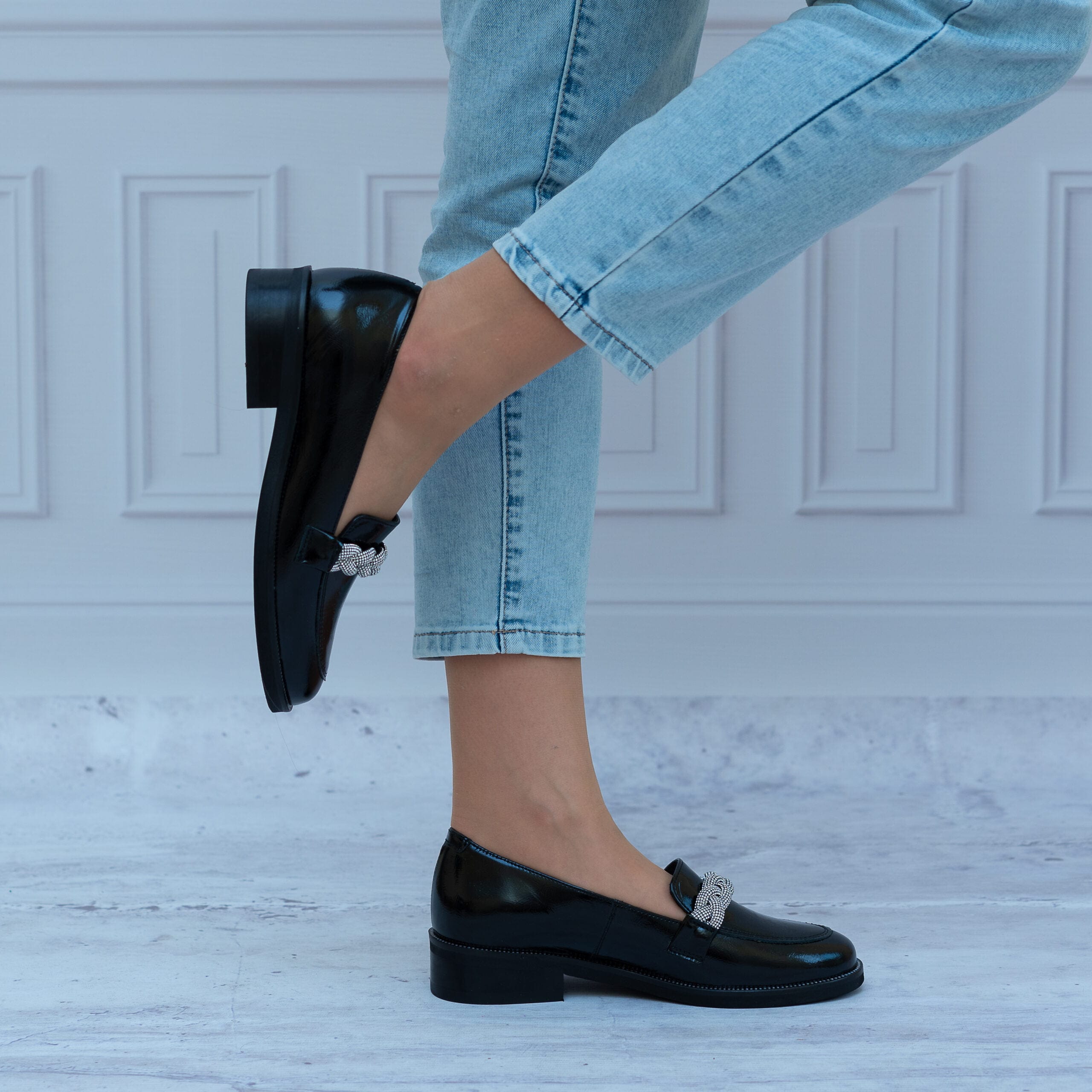 Mokasyny Czarne Lakier AF-1087 PULSO - Styl smart casual