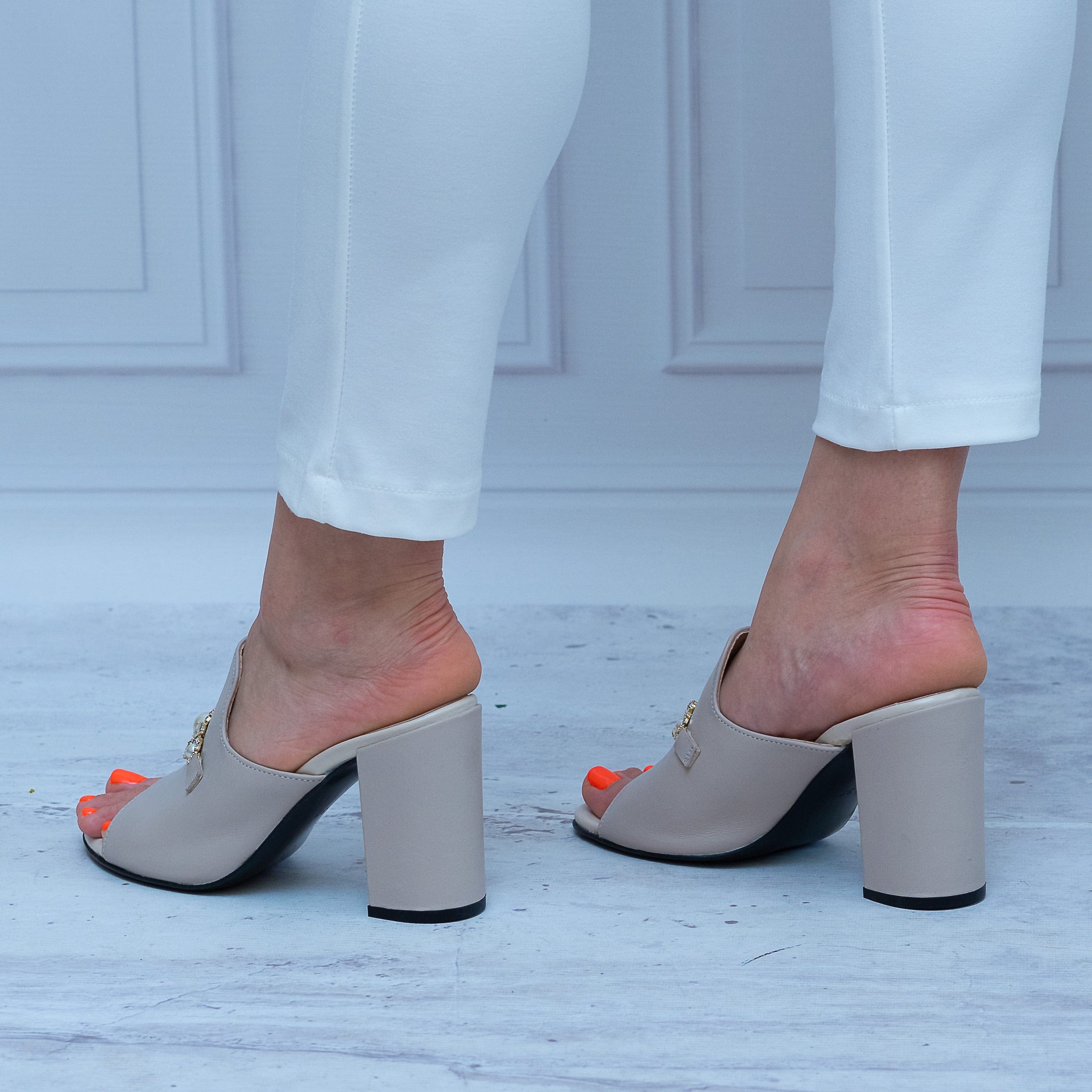 Klapki Damskie Na Słupku – Buty dla Ciebie Skóra – 10298 Grace Beż - Styl wakacyjny