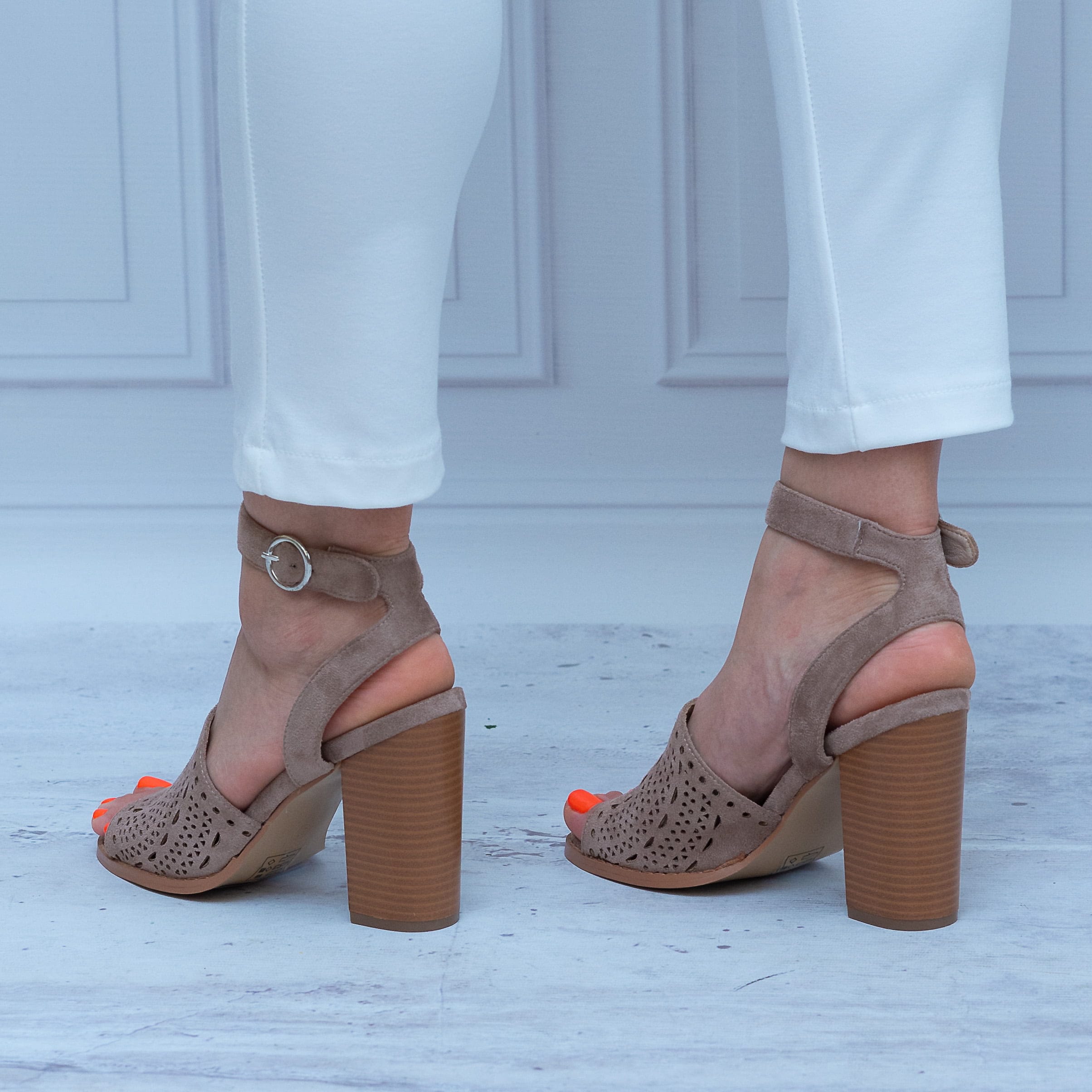 Beżowe Sandały Damskie – Wygone Buty Na Lato T.SOKOLSKI SK L20-16 Taupe - Styl casualowy