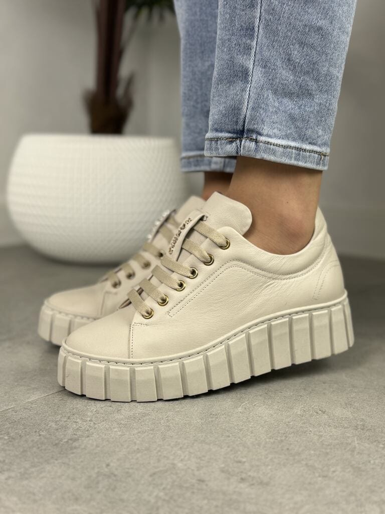 Sneakersy skórzane beż KARINO 4189/119-P – Skórzane buty damskie - Styl sportowy