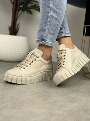 Sneakersy skórzane beż KARINO 4189/119-P – Skórzane buty damskie - Na wiosnę