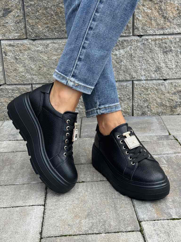 Czarne sneakersy damskie na platformie ze skóry CAMBELL 25-00603 - Na wiosnę