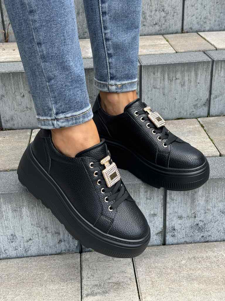 Czarne sneakersy damskie na platformie ze skóry CAMBELL 25-00603 - Na lato