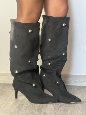 Czarne kozaki damskie z szeroką cholewką i Jetami K682 - Styl biznesowy