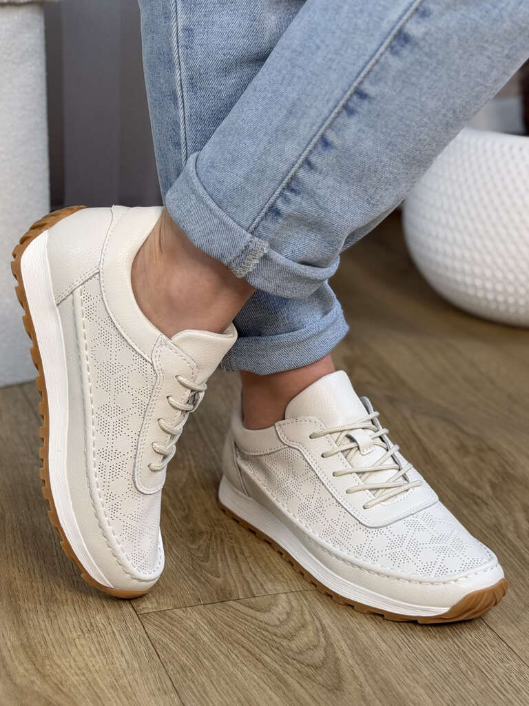 Beżowe skórzane sneakersy damskie ażurowe Sergio Leone SP-001 - Do żakietu