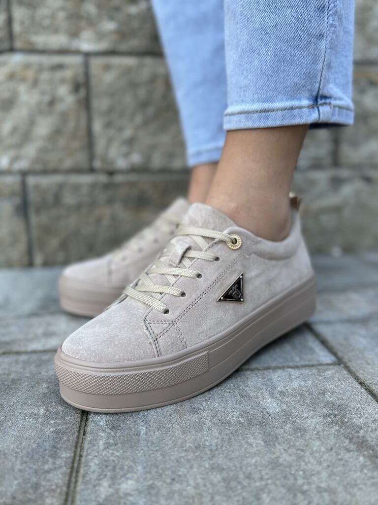 Beżowe skórzane buty na platformie – Wygodne buty sportowe na grubej podeszwie Filippo DP3533/24 - Styl miejski
