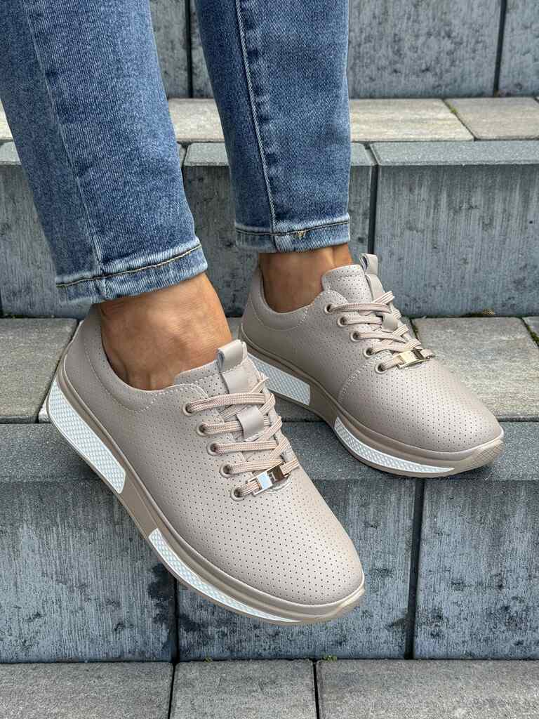 Skórzane beżowe sneakersy damskie Filippo DP6740 - Styl casualowy