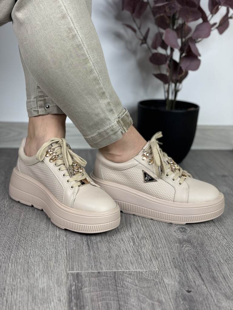 Beżowe skórzane sneakersy damskie na platformie Filippo Dp6382/24 - Na wiosnę