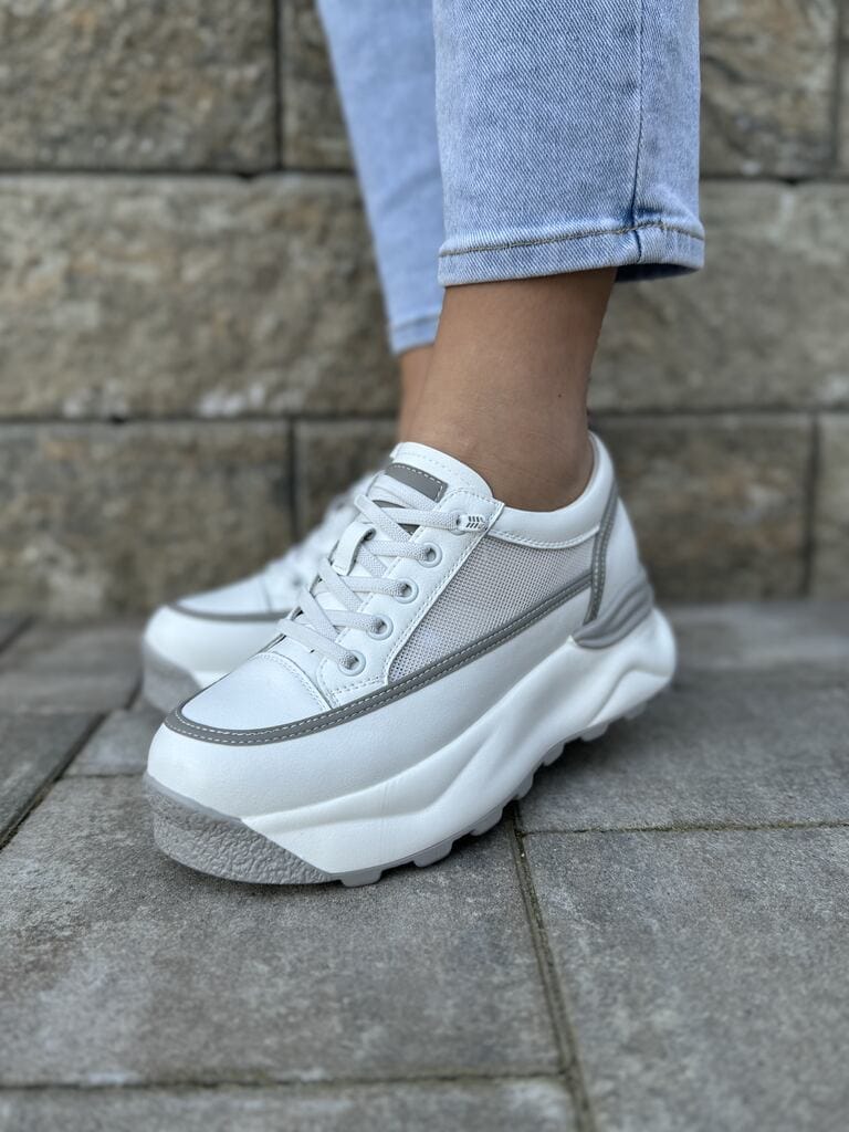 Sneakersy skórzane damskie – Wygodne buty sportowe na grubej podeszwie białe T.Sokolski - Do jeansów