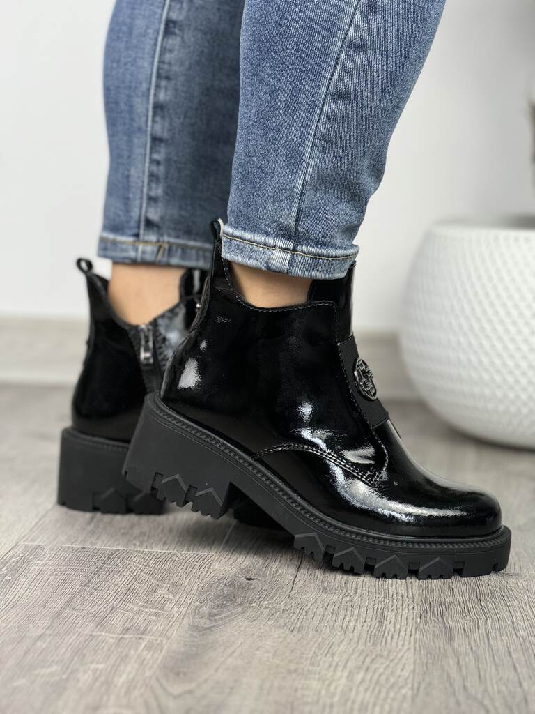 Botki Lakierowane Damskie – Skórzane Botki Na grubej Podeszwie Filippo - Styl glamour