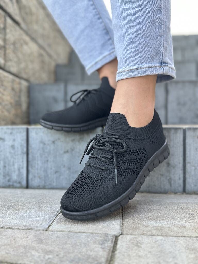 Buty tekstylne czarne – Wygodne buty spotrowe damskie Potocki - zdjęcie produktu 6
