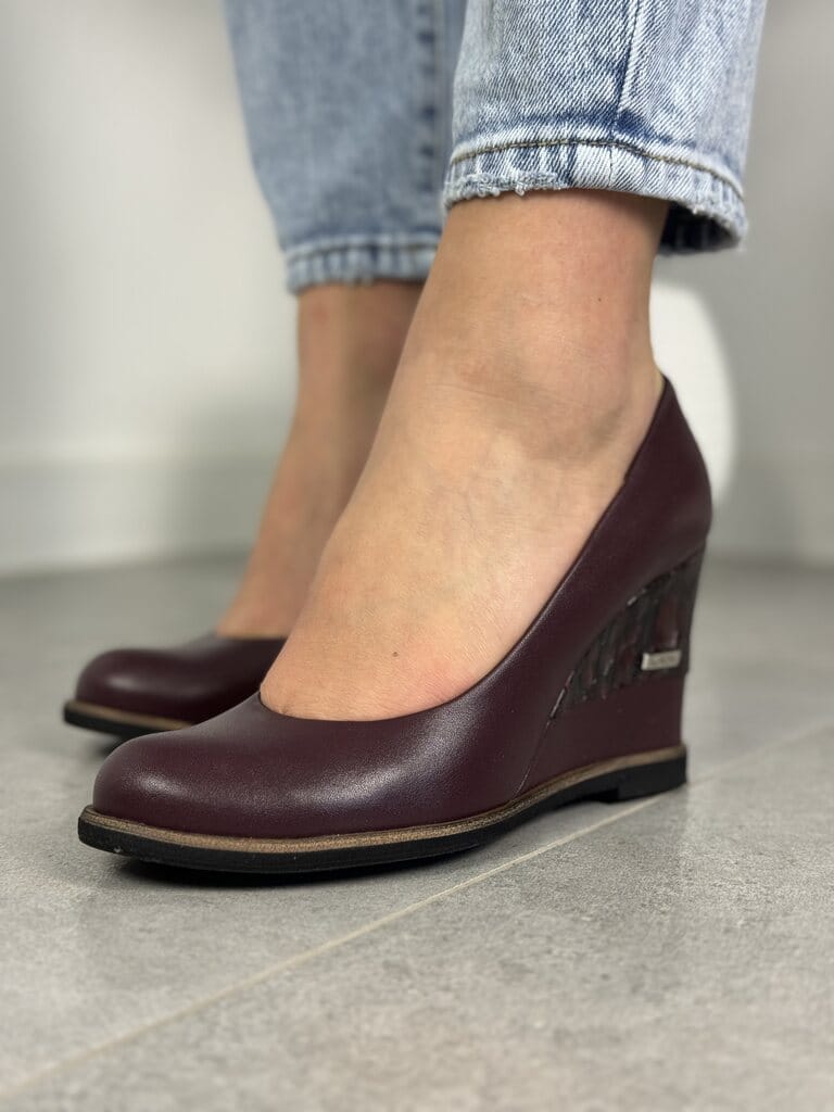 Czółenka Skórzane Na Koturnie – Damskie buty Korda 1972 koturn bordo