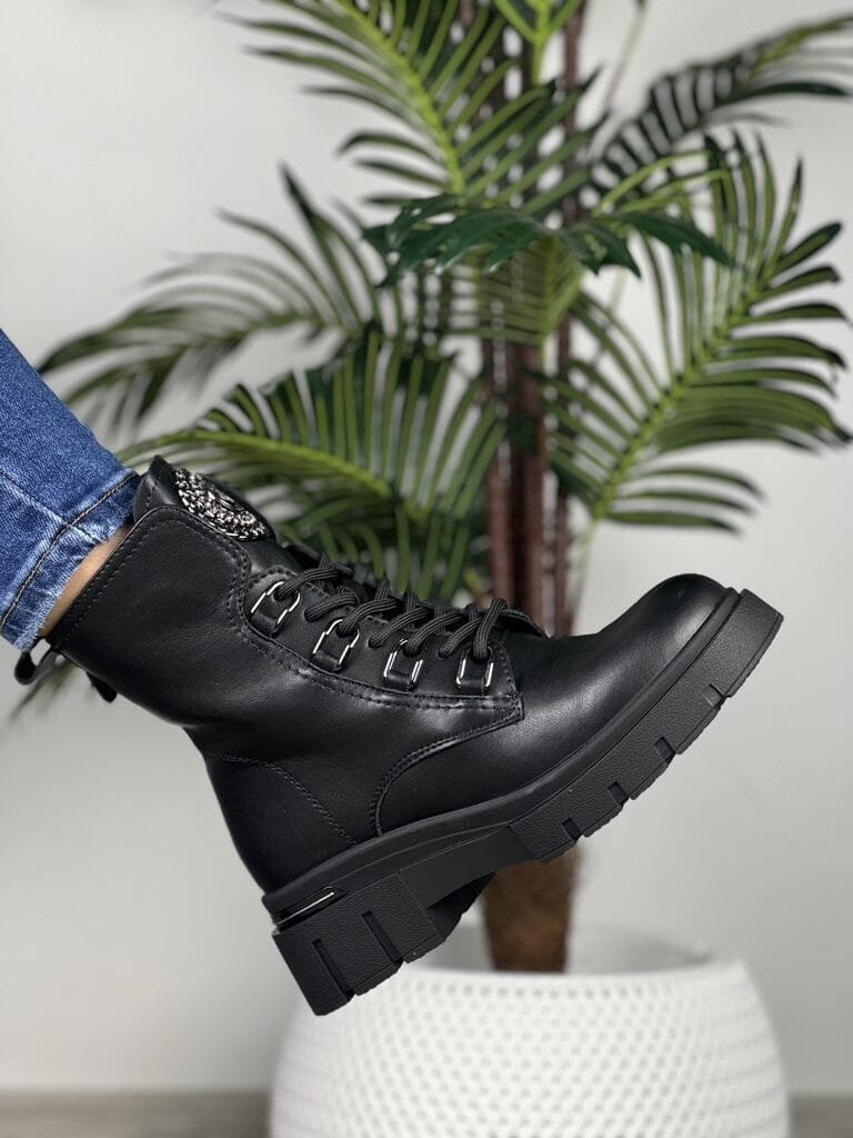 Czarne skórzane botki damskie Filippo Dbt6521/24 - Styl casualowy