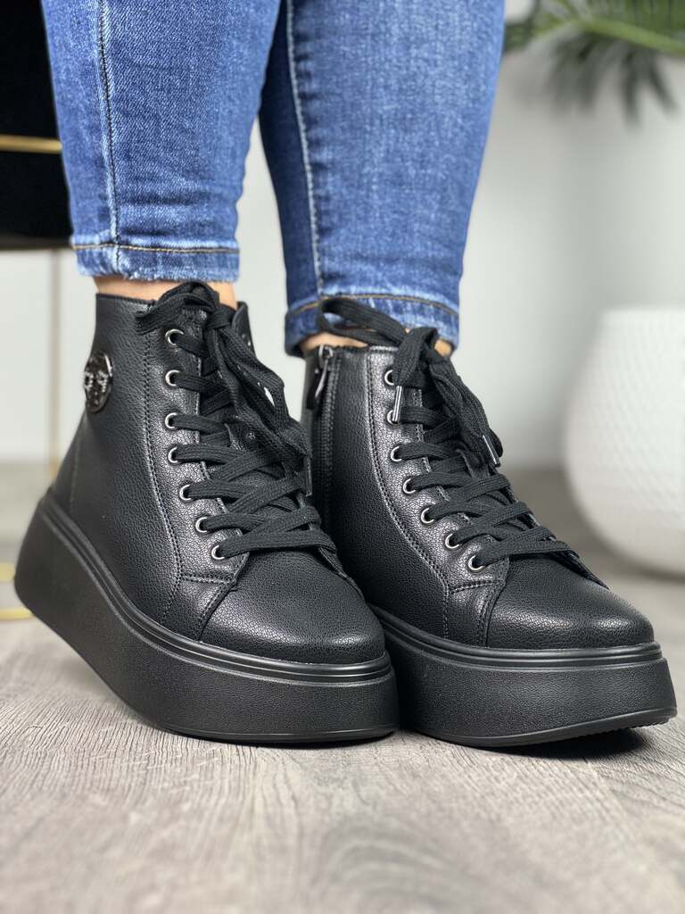 Czarne skórzane sneakersy na platformie Filippo DBT6338/24 - Styl miejski