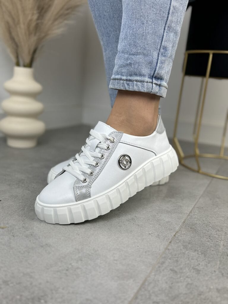 Białe Skórzane Sneakersy Damskie – GOODIN GD-XF-71 White/Silwer - Do spodni