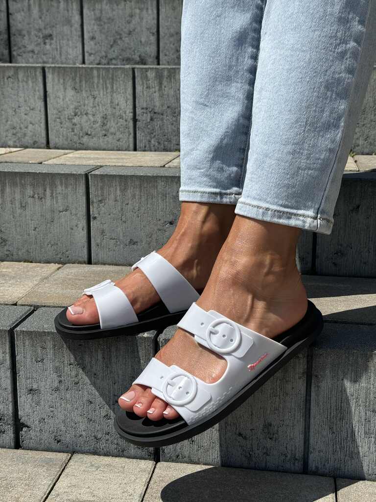 Klapki Ipanema białe Fllow Fem 26877-AF996 Black/white - Styl wakacyjny