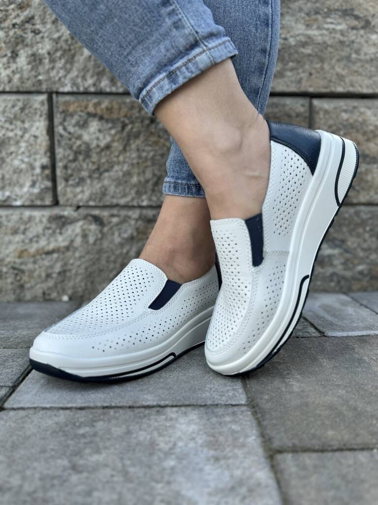 Półbuty skórzane damskie ażurowe – Wygodne sneakersy wsuwane damskie Evento - Styl sportowy