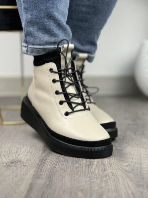 Skórzane beżowe botki damskie na platformie Filippo - Styl casualowy