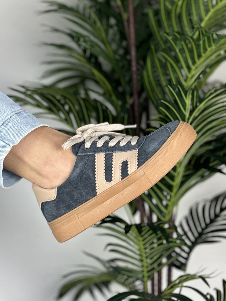 Skórzane sneakersy damskie na platformie Filippo DP6798/25 - Na lato