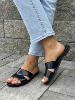Czarne klapki damskie na płaskim obcasie Piccadilly 418083 - Styl casualowy