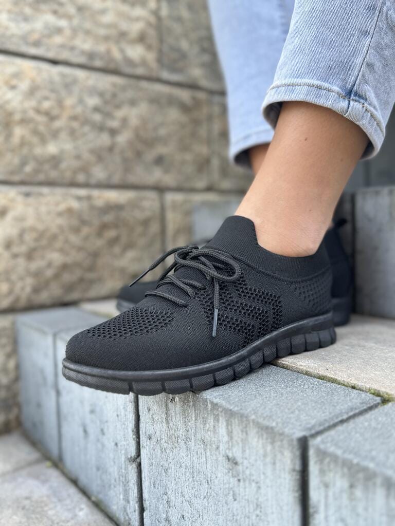 Buty tekstylne czarne – Wygodne buty spotrowe damskie Potocki - Styl komfortowy
