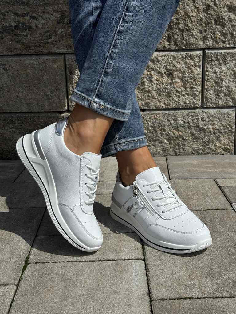 Białe skórzane sneakersy damskie na koturnie Filippo DP6083 - Styl glamour