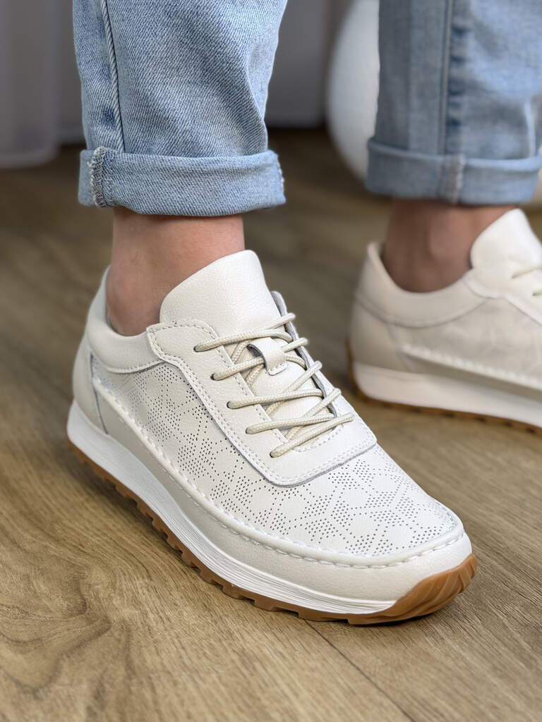 Beżowe skórzane sneakersy damskie ażurowe Sergio Leone SP-001 - Styl casualowy