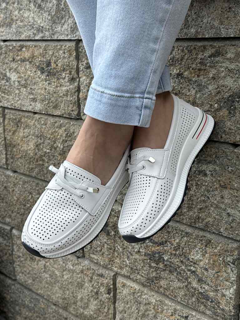 Ażurowe buty sportowe damskie skórzane T.Sokolski W25-647 biały - Styl casualowy
