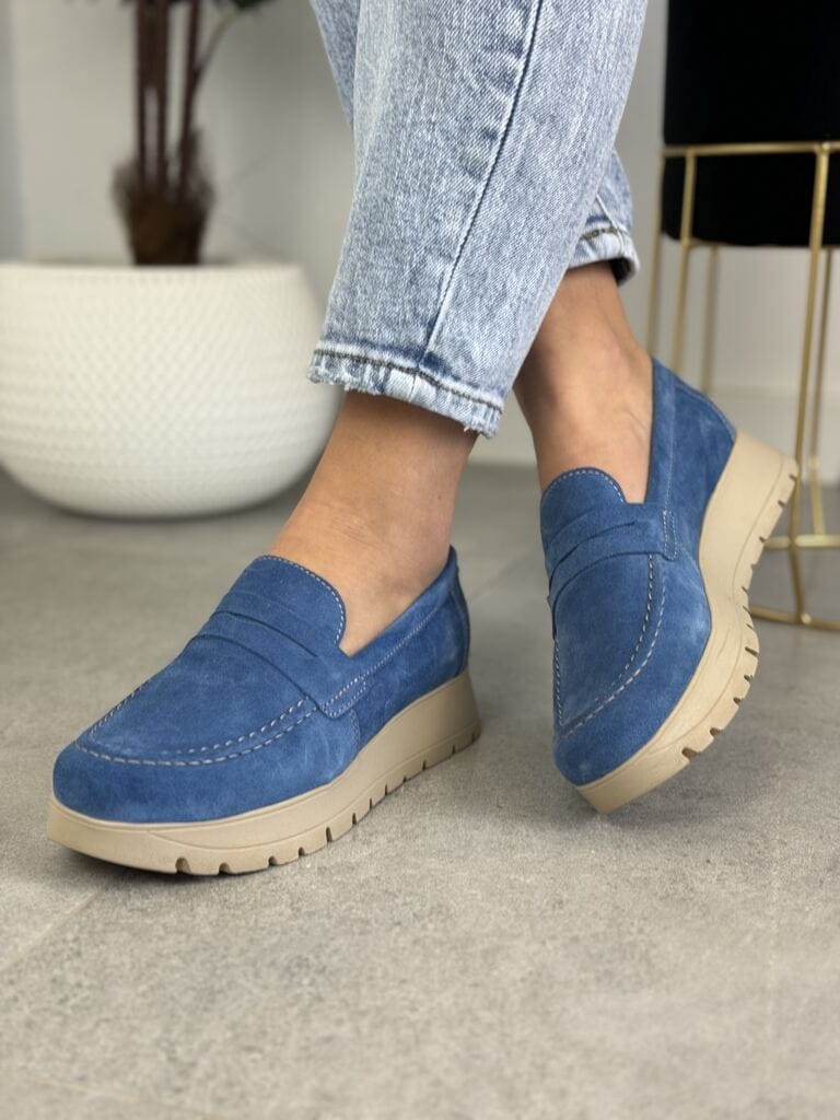 Niebieskie mokasyny skórzane 1334 Best-But – Wygodne buty damskie - Styl casualowy