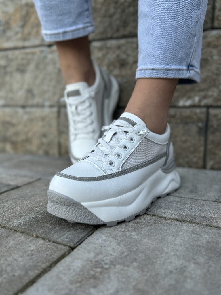 Sneakersy skórzane damskie – Wygodne buty sportowe na grubej podeszwie białe T.Sokolski - Na lato