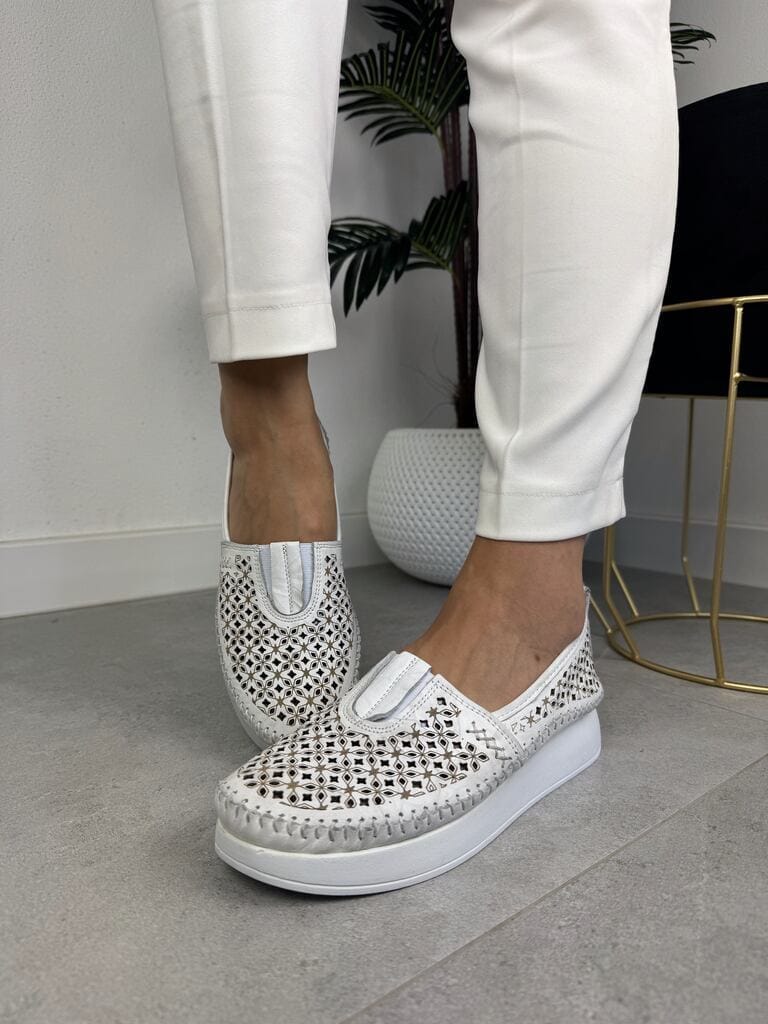Ażurowe półbuty skórzane damskie T.Sokolski 0712 White - Styl casualowy