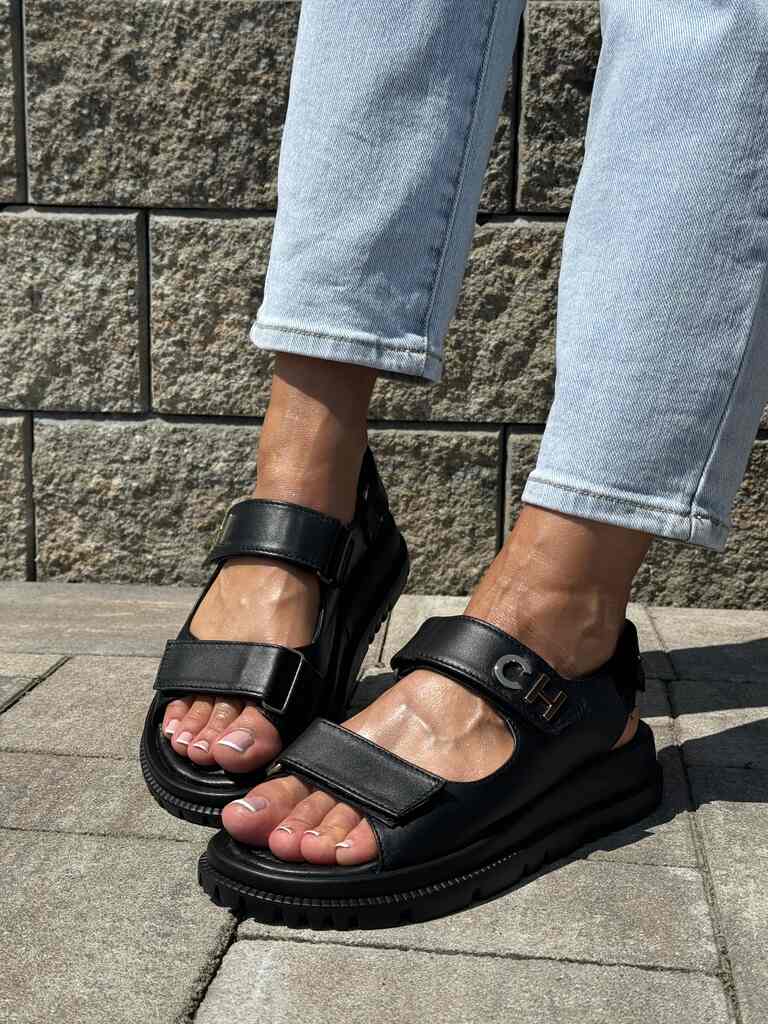 Czarne skórzane sandały damskie Chebello 4435 - Styl minimalistyczny