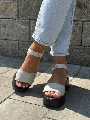 Szare Sandały Karino – Eleganckie Buty Na Grubej Podeszwie – 4668 - Styl casualowy