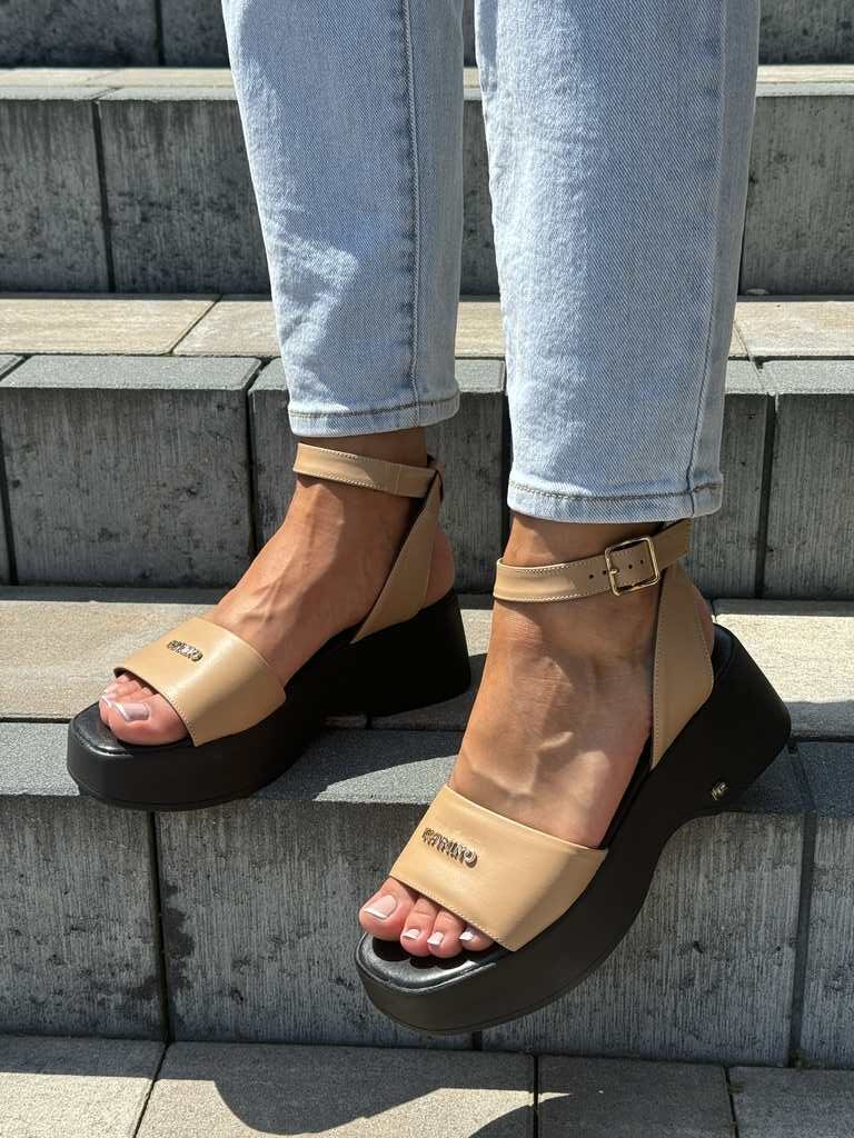 Beżowe Sandały Karino – Eleganckie Buty Na Grubej Podeszwie – 4575 - Styl miejski