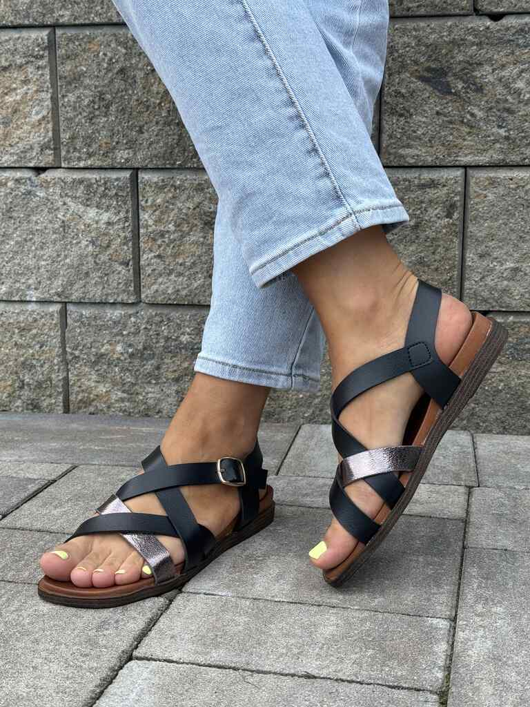 Sandały damskie płaskie paski czarne Sergio Leone SK 088 - Styl casualowy