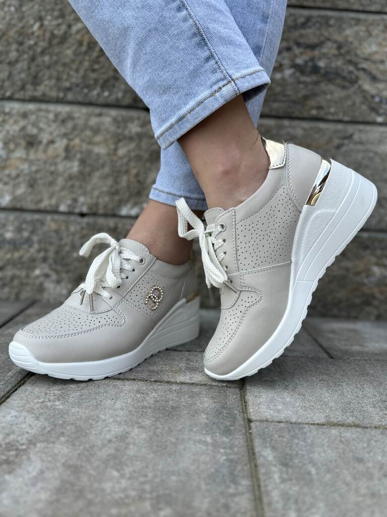 Beżowe skórzane sneakersy damskie – Wygodne buty na koturnie S.Barski - Na lato